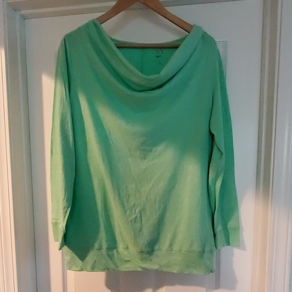 NEW YORK AND COMPANY - Picture 1 of 4